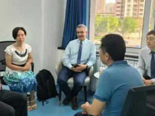 济南市眼科学外国专家工作室开诊，中美专家共促眼科诊疗提升