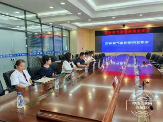 入汛以来，我省气温明显偏高，降水略少