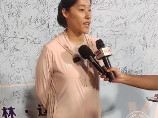 奥运冠军刘晓彤回家乡助阵