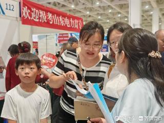 高就业预期成考生家长的“心头好”