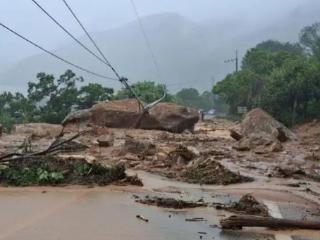韩国连日暴雨已致10人死亡9人失踪