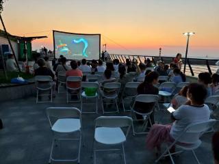青岛市南：“文化大餐”让居民畅享盛夏