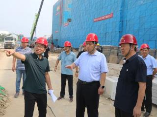 济宁太白湖新区领导带队督导教育基础设施建设情况和2025年招生入学渡峰工作