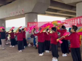 【民生实事进行时】德州市武城县鲁权屯镇开展“四季村晚”暨“欢歌笑语秧歌情 舞动幸福乐不停”活动