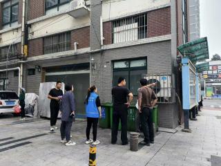 共商社区治理，济阳街道财工街社区实地查看解难题