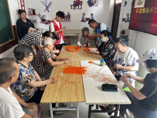 济阳街道草桥口社区开展非遗藤编手工活动