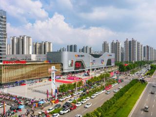 年轻人创业首选太白湖新区，吾悦广场创业街区助青年创业梦想腾飞