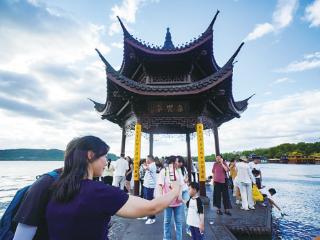今年头伏有点不同寻常 高温难见“踪影”
