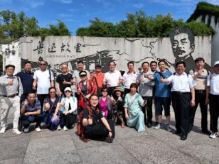 深度文化游学+创新课堂，及象教育双引擎赋能银龄群体价值提升与文化传承