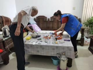济阳街道财工街社区开展“肩扛责任 情系失能”志愿服务活动