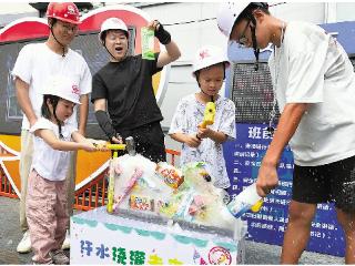 35℃的工地上，“小候鸟”破冰送清凉