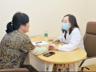 中医服务受热捧 邮储银行新浦路支行开业前夕送健康