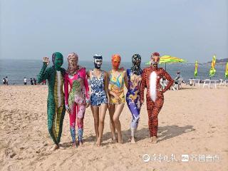 果然财经丨“防晒神器”闯关时尚圈，青岛“脸基尼”兴衰启示录