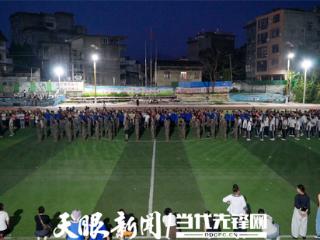 《重生》节目排练现场：汗水与感恩，只为“村超”重启