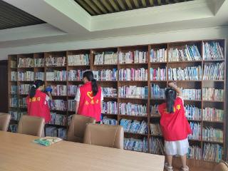 【童乐缤纷暑期】济南市莱芜区凤城街道华冠社区开展“童心探世界 书香伴成长”读书分享活动