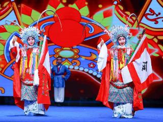 东湖评论：遗爱湖畔“小梅花” 朵朵绽放显精神