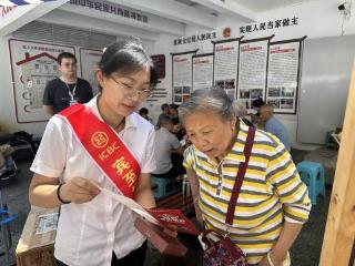 工行贵州贵阳乌当支行进社区金融知识暖“老小”，筑牢安全“防护网”