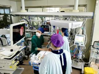 吸入胎粪，新生儿命悬一线！紧急转运、九天九夜抢救，终于挺过难关