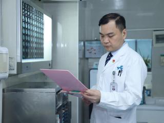 82岁老人抗癌记：新疗法为中晚期肝肿瘤患者重燃希望