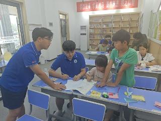青岛科技大学学子赴临沭县玉山镇李庄村开展支教活动
