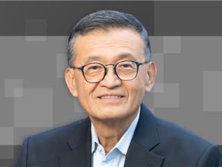 英特尔CEO陈立武：朝着正确方向砥砺前行