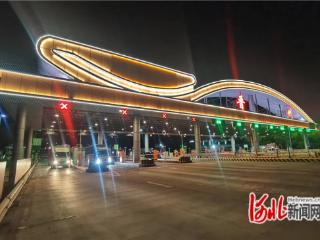晋州市城市照明实现“亮化”向“靓化”跃升