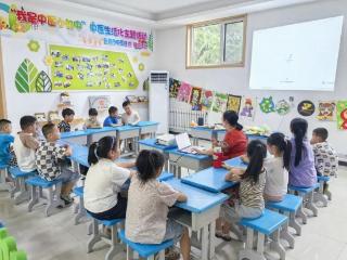 新泰市中医医院“中医生活化”主题活动走进银河社区——青少年暑期体验“我是中医小郎中”