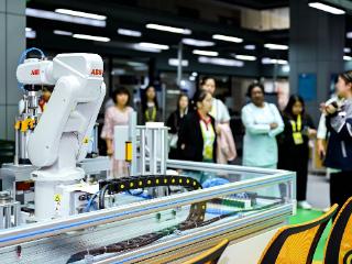 聚焦2025交流周｜与东盟伙伴共研绿色技术、共育低碳人才
