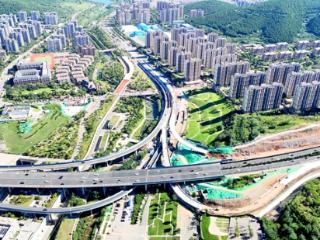 济南二环南快速路龙鼎立交新建匝道桥主体合龙