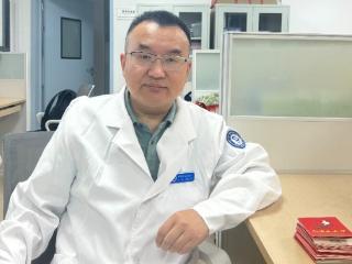 合肥一医生23年无偿献血超1.6万毫升 如今又登记捐献遗体传递大爱