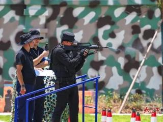 江西300名特警东江源砺兵