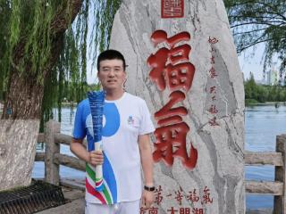 福泽千年·胶香泉韵|福胶集团总裁杨铧受邀担任2025济南国际泉水节泉炬手，共传健康薪火