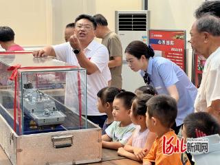 石家庄市新华区兴凯路社区开展国防安全教育宣传活动