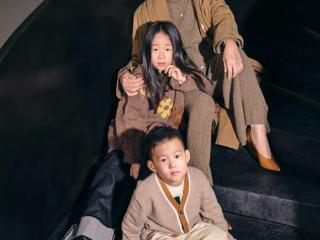 北京铂度小艺人与老戏骨迟蓬老师《芭莎男士》同框 戏里戏外延续“家人情”