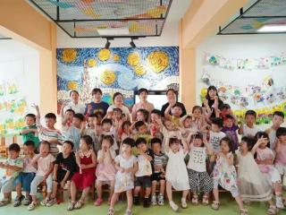 上饶市广信区第二人民医院工会开展职工子女暑托班慰问活动