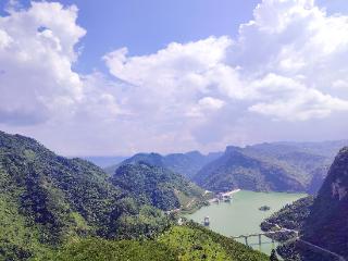 毕节七星关：高峡平湖景如画