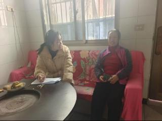 姚芷涵：在“帮个小忙”里与乡亲越走越近