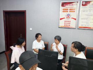 泰安万官路学校成功举办“惠风连心进社区”活动
