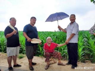 无人机立大功！聊城85岁老人迷失玉米地，大雨将至，多亏了他