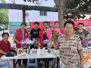 济阳大街社区举办"便民惠民"公益集市活动