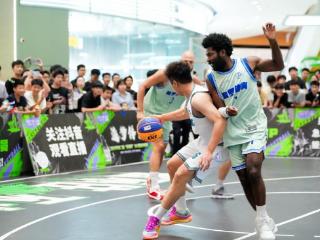 台州仙居吾悦广场燃情开启篮球争霸赛,中外友谊赛成焦点