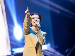余超颖《迷焕纪》巡演·青岛站即将在青岛西海岸新区金沙滩啤酒城开唱！门票限时免费送