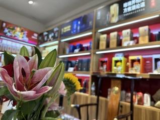 从"无人问津"到"网红小店"：一位妈妈店主的经营哲学