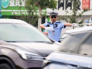 屯警路面站好“高峰岗”！聊城交警全力打造和谐畅安交通环境
