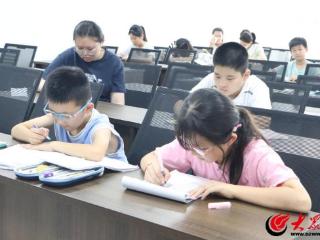 临沂市罗庄区盛庄街道：“2025公益大课堂”精准纾解家长暑期“带娃难”