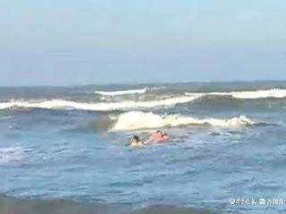 点赞！夏津00后小伙与同学合力救起落水者