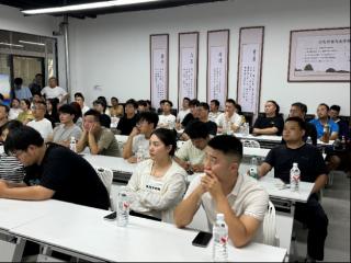 拼多多“千亿扶持”专项活动深入河南 助力安阳童装抢跑“金九银十”
