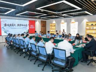 秉岐黄薪火，致中和之道——张贵民对话博士精英，共话医药创新源动力