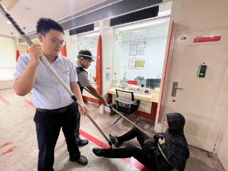 夏日的“特殊考验”——日照银行天津路支行这场演练，让安全更“有温度”