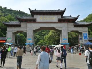 贵阳，藏在23℃夏天里的诗与远方